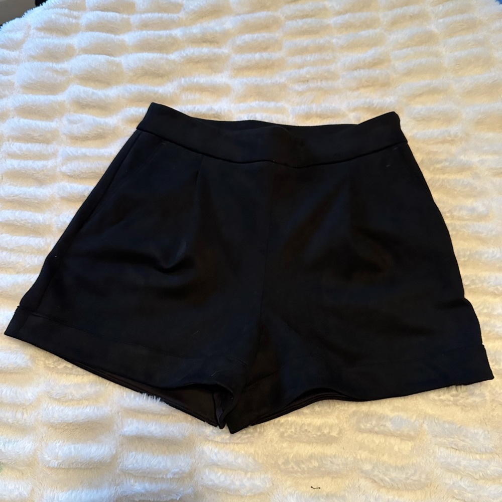 Express Shorts